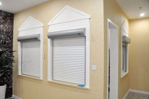 歐式保溫卷簾窗