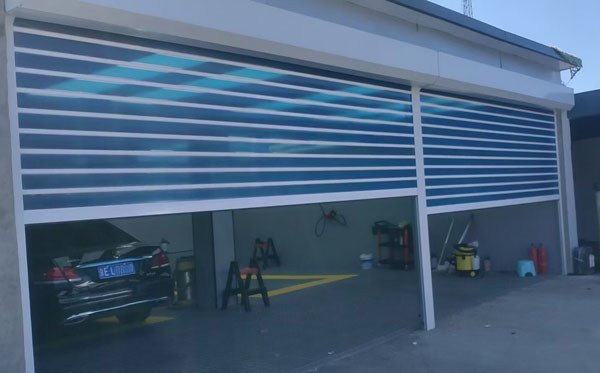 車(chē)庫(kù)水晶卷簾門(mén)